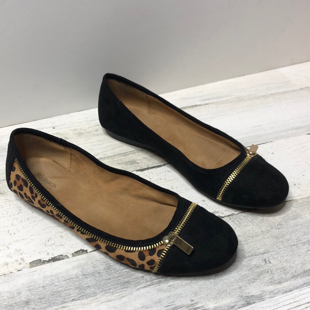 Style & Co Leopard Print Black Zipper Feature 8.5 Flats Slip Ons
